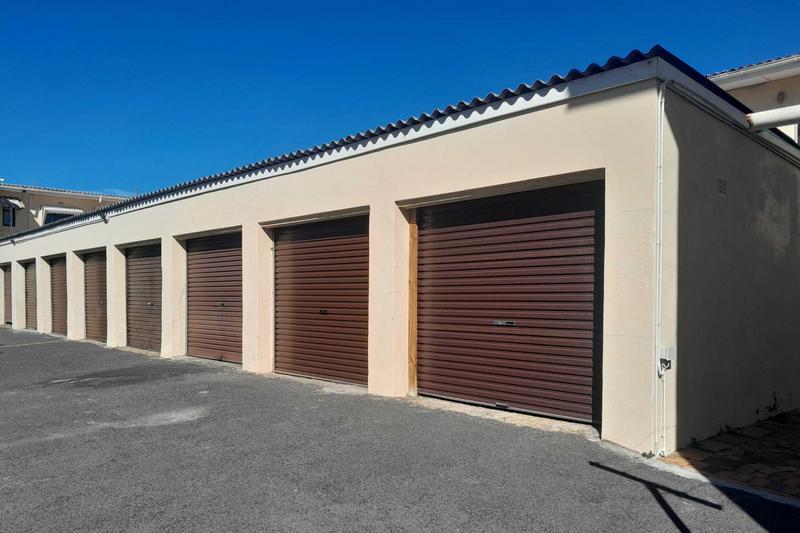 2 Bedroom Property for Sale in Fish Hoek Western Cape